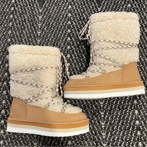 NEW Madden Girl “Hop” tall sherpa style faux fur faux suede winter Boots sz 7